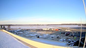 Weather camera view of North Putnam MS.