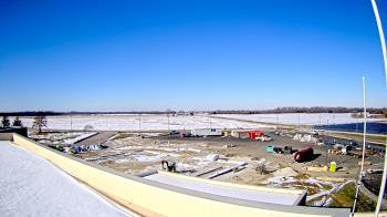 Weather camera view of North Putnam MS.