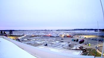 Weather camera view of North Putnam MS.