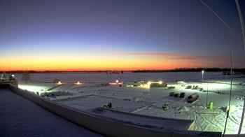 Weather camera view of North Putnam MS.