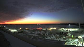 Weather camera view of North Putnam MS.