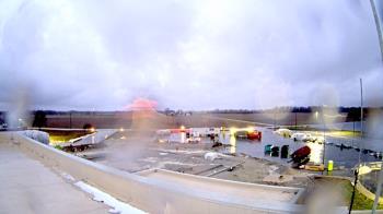 Weather camera view of North Putnam MS.