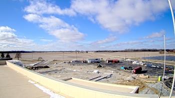 Weather camera view of North Putnam MS.