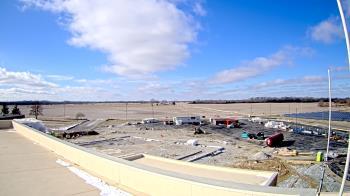 Weather camera view of North Putnam MS.