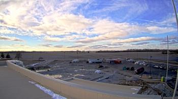 Weather camera view of North Putnam MS.