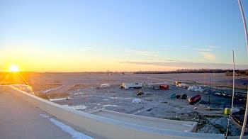 Weather camera view of North Putnam MS.