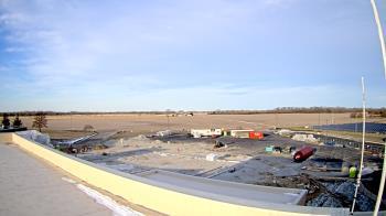 Weather camera view of North Putnam MS.