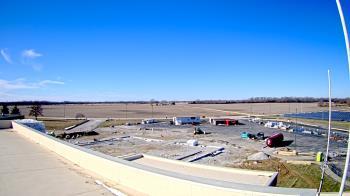 Weather camera view of North Putnam MS.