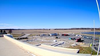 Weather camera view of North Putnam MS.