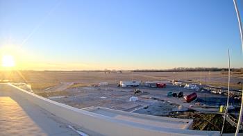 Weather camera view of North Putnam MS.