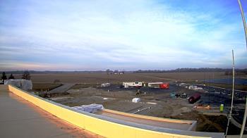 Weather camera view of North Putnam MS.