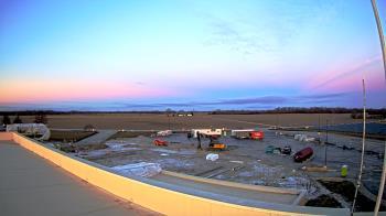 Weather camera view of North Putnam MS.