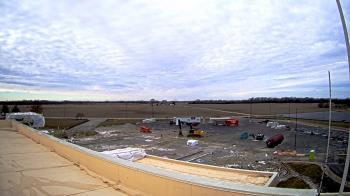 Weather camera view of North Putnam MS.