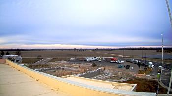 Weather camera view of North Putnam MS.