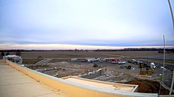 Weather camera view of North Putnam MS.