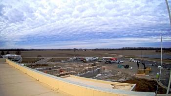 Weather camera view of North Putnam MS.