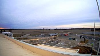 Weather camera view of North Putnam MS.