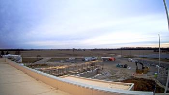 Weather camera view of North Putnam MS.