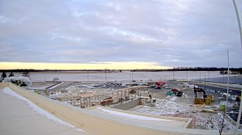 Weather camera view of North Putnam MS.