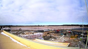 Weather camera view of North Putnam MS.