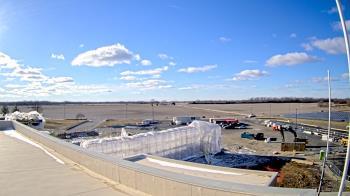 Weather camera view of North Putnam MS.