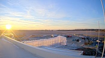 Weather camera view of North Putnam MS.