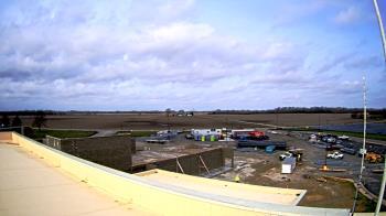 Weather camera view of North Putnam MS.