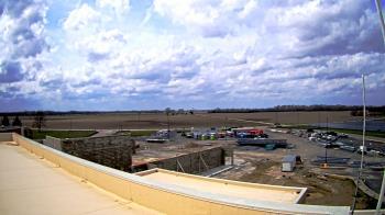 Weather camera view of North Putnam MS.