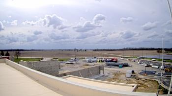 Weather camera view of North Putnam MS.