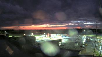 Weather camera view of North Putnam MS.