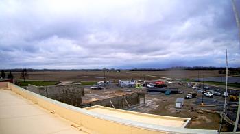 Weather camera view of North Putnam MS.