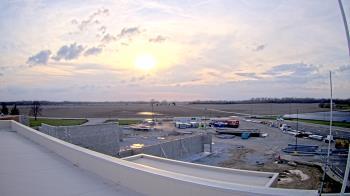 Weather camera view of North Putnam MS.