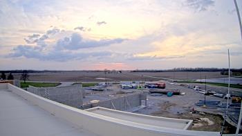 Weather camera view of North Putnam MS.