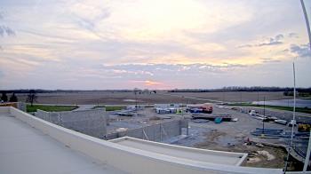 Weather camera view of North Putnam MS.