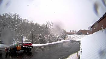 Weather camera view of Rockland County Highway Garage.