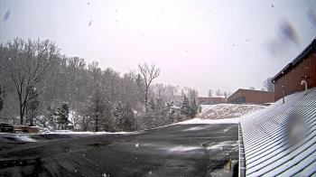 Weather camera view of Rockland County Highway Garage.