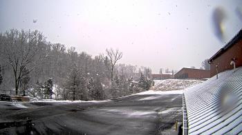 Weather camera view of Rockland County Highway Garage.
