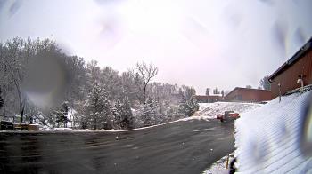 Weather camera view of Rockland County Highway Garage.