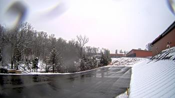 Weather camera view of Rockland County Highway Garage.