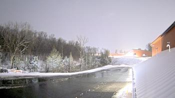 Weather camera view of Rockland County Highway Garage.
