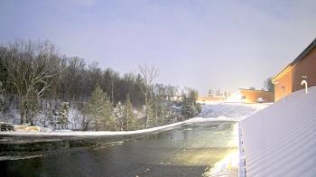 Weather camera view of Rockland County Highway Garage.