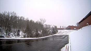 Weather camera view of Rockland County Highway Garage.