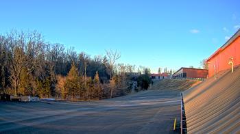 Weather camera view of Rockland County Highway Garage.