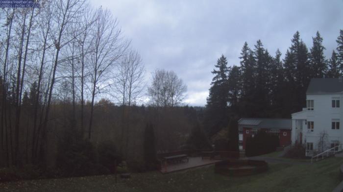 Weather camera view of The Overlake School.