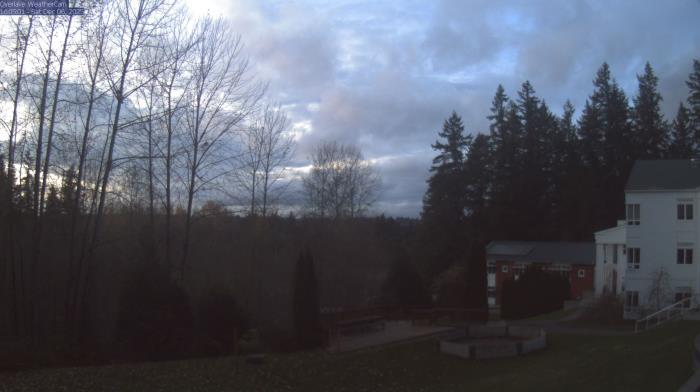 Weather camera view of The Overlake School.