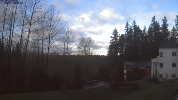 Weather camera view of The Overlake School.