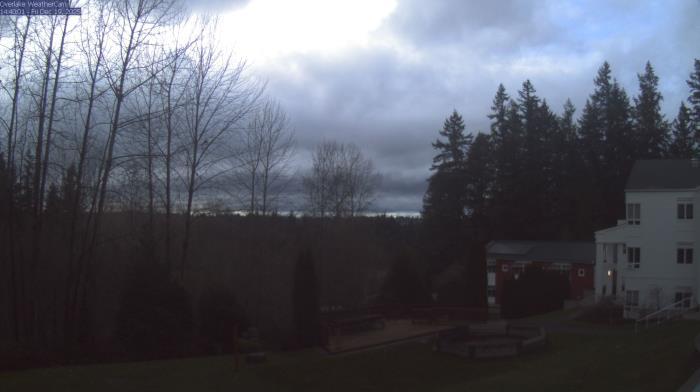 Weather camera view of The Overlake School.
