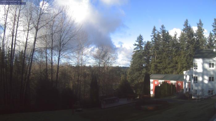 Weather camera view of The Overlake School.