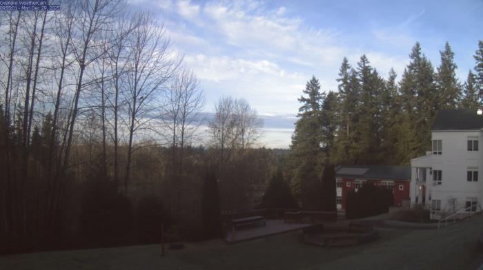 Weather camera view of The Overlake School.
