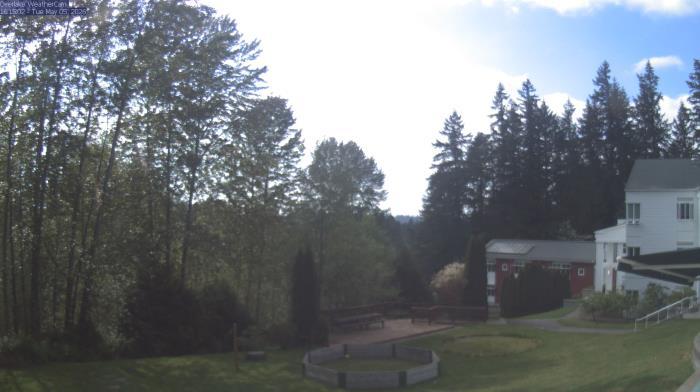 Weather camera view of The Overlake School.